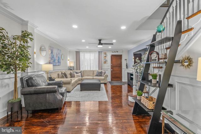7828 BAYARD ST, Philadelphia, PA 19150