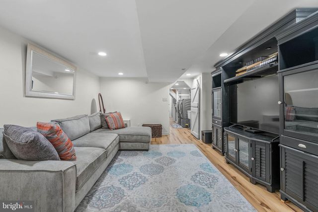 7828 BAYARD ST, Philadelphia, PA 19150