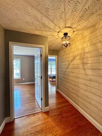 151 Meadowcrest Drive, Somerset, KY 42503