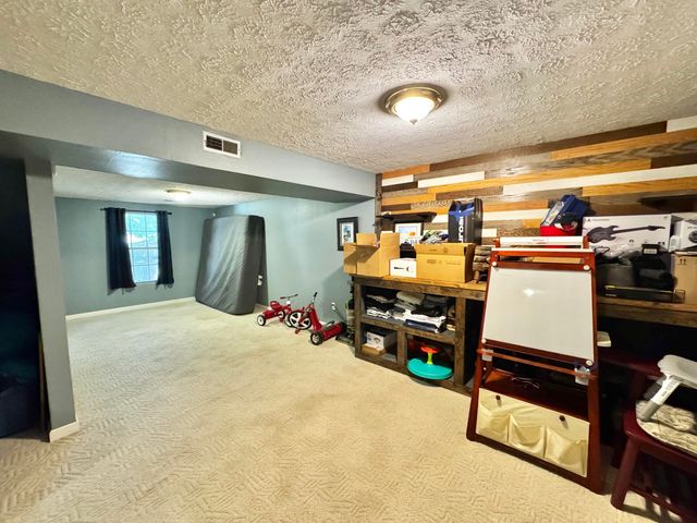 151 Meadowcrest Drive, Somerset, KY 42503