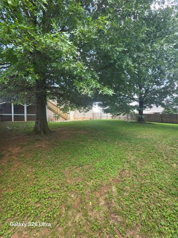 151 Meadowcrest Drive, Somerset, KY 42503