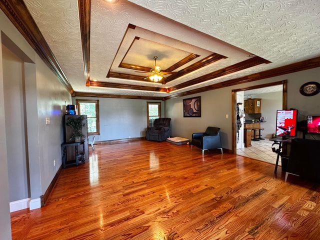 151 Meadowcrest Drive, Somerset, KY 42503