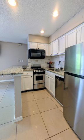 2312 Balsam Drive A303, Arlington, TX 76006
