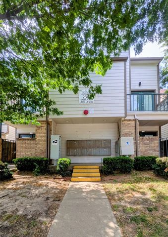 2312 Balsam Drive A303, Arlington, TX 76006