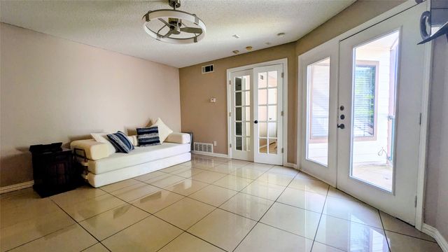 2312 Balsam Drive A303, Arlington, TX 76006