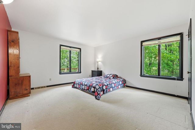 3440 STRASBURG RD, Coatesville, PA 19320