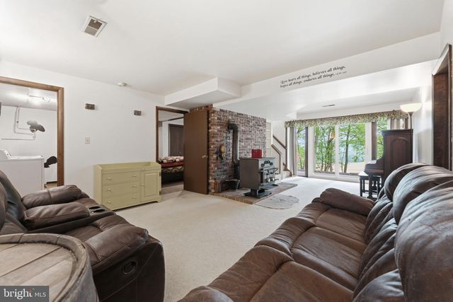 3440 STRASBURG RD, Coatesville, PA 19320