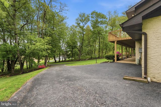3440 STRASBURG RD, Coatesville, PA 19320