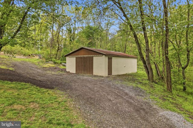 3440 STRASBURG RD, Coatesville, PA 19320