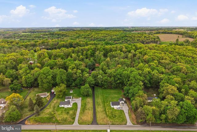 3440 STRASBURG RD, Coatesville, PA 19320