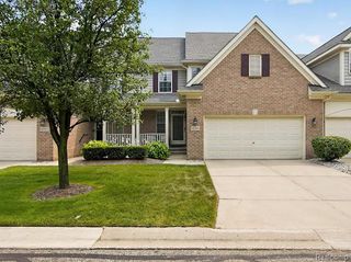 32969 Brookside Circle 18, Livonia, MI 48152