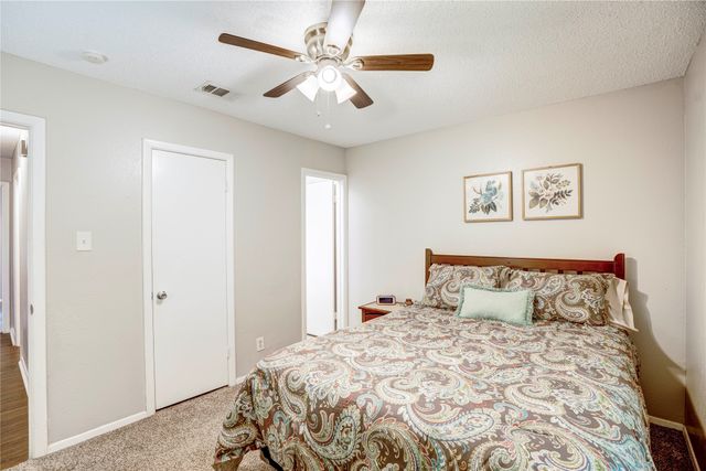 6028 Ridgecrest Drive, Watauga, TX 76148