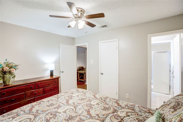 6028 Ridgecrest Drive, Watauga, TX 76148