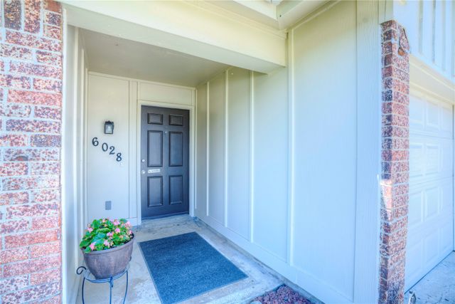 6028 Ridgecrest Drive, Watauga, TX 76148