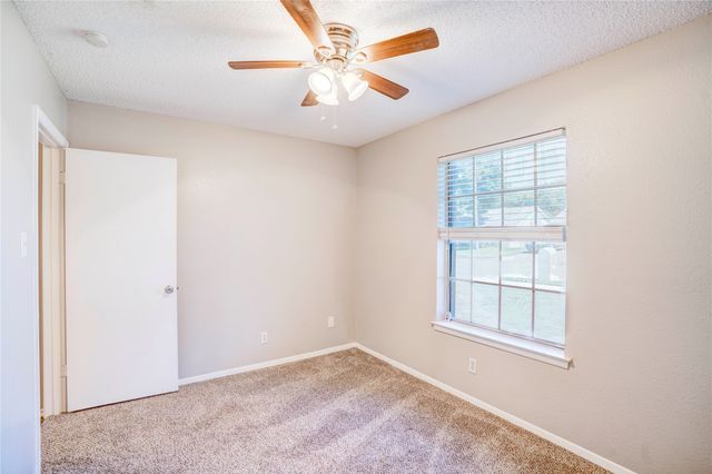 6028 Ridgecrest Drive, Watauga, TX 76148