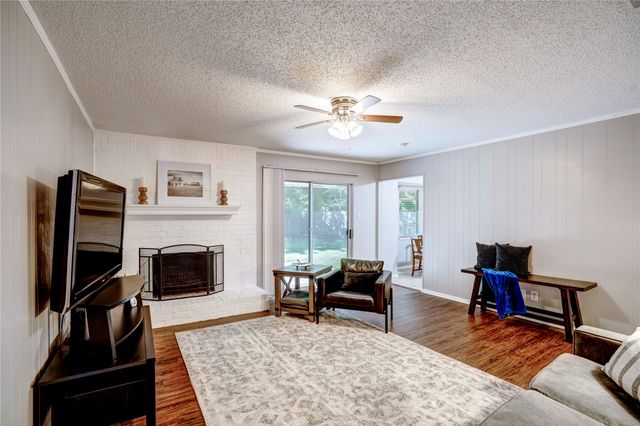6028 Ridgecrest Drive, Watauga, TX 76148