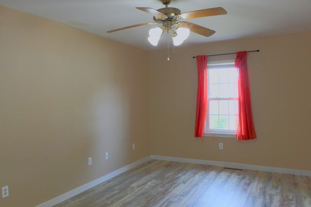1722 UPPER KING RD, Woodside, DE 19980