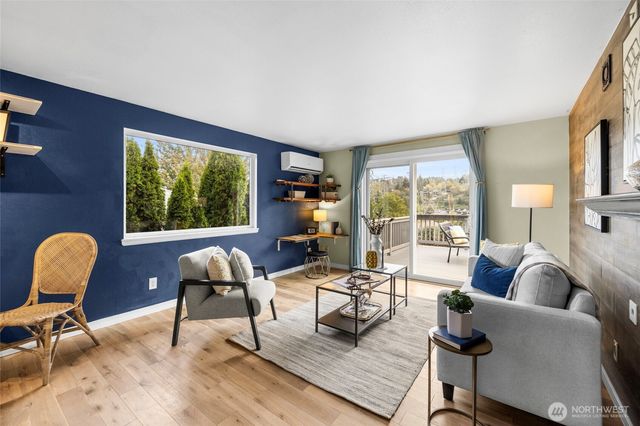 1404 Whitworth Avenue S, Renton, WA 98055