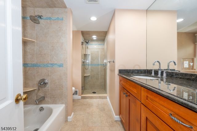15 Congress Rd, Emerson Boro, NJ 07630