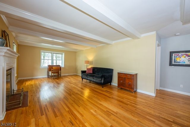 15 Congress Rd, Emerson Boro, NJ 07630