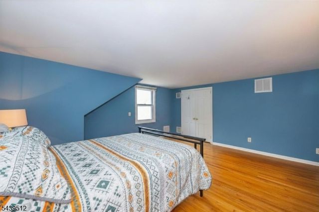 15 Congress Rd, Emerson Boro, NJ 07630