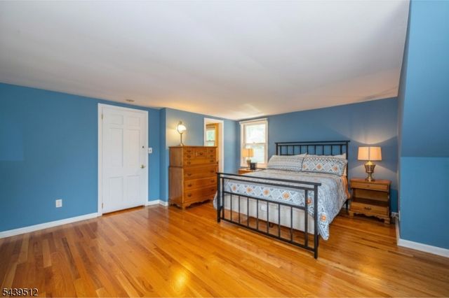 15 Congress Rd, Emerson Boro, NJ 07630