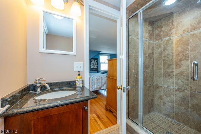 15 Congress Rd, Emerson Boro, NJ 07630