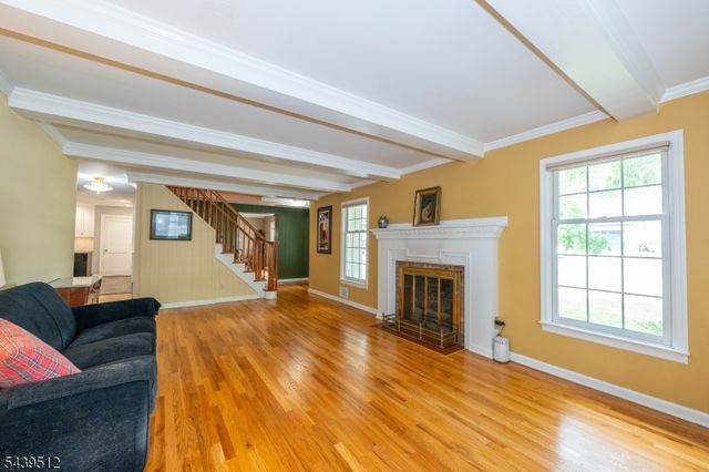 15 Congress Rd, Emerson Boro, NJ 07630