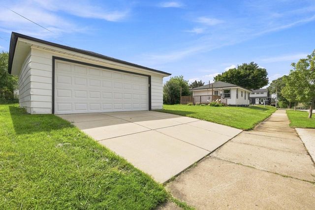 2002 S 97th STREET, West Allis, WI 53227