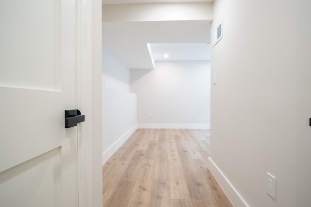 43 Boston St A, Somerville, MA 02143