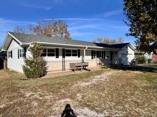 729 East Auburn Street, Bolivar, MO 65613