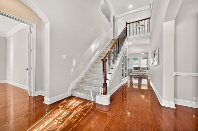4518 Beacon View Court, Sugar Land, TX 77479