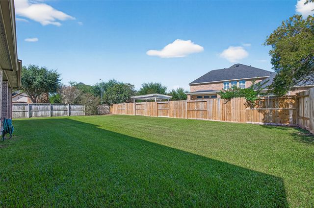 4518 Beacon View Court, Sugar Land, TX 77479