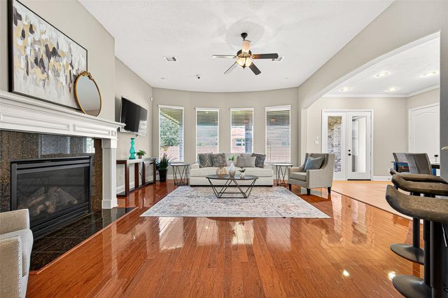 4518 Beacon View Court, Sugar Land, TX 77479