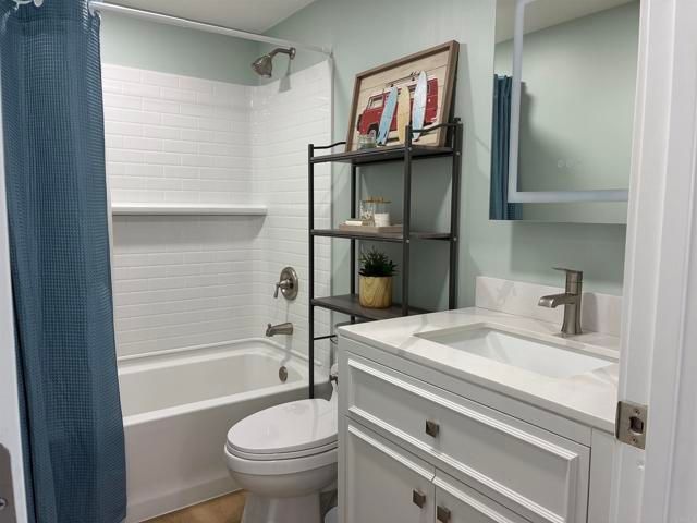 4660 N River Road 136, Oceanside, CA 92057