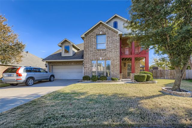 205 Lorient Drive, Mansfield, TX 76063