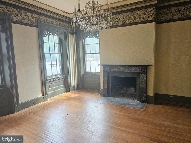 101 GARDEN ST, Mount Holly, NJ 08060