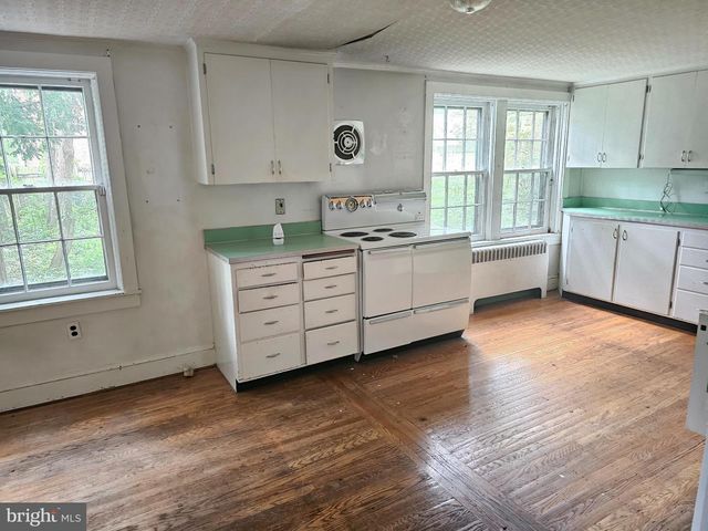 101 GARDEN ST, Mount Holly, NJ 08060