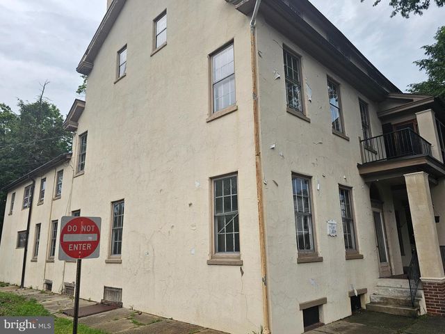 101 GARDEN ST, Mount Holly, NJ 08060