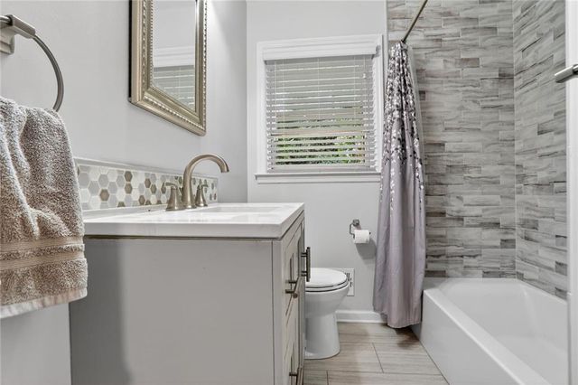 2560 Skyland NE Trail, Brookhaven, GA 30319