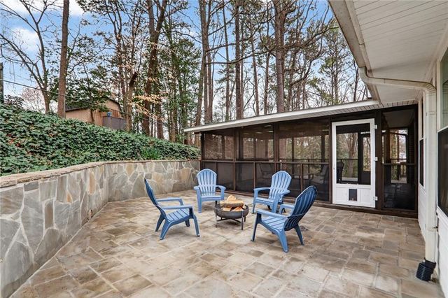 2560 Skyland NE Trail, Brookhaven, GA 30319