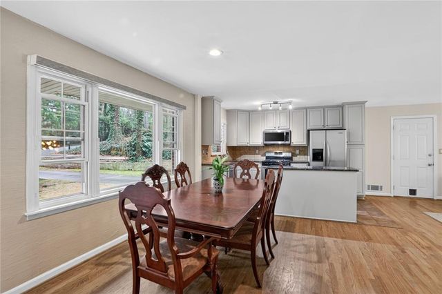 2560 Skyland NE Trail, Brookhaven, GA 30319