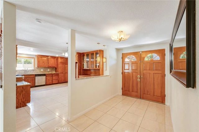 129 E Rancho, Corona, CA 92879