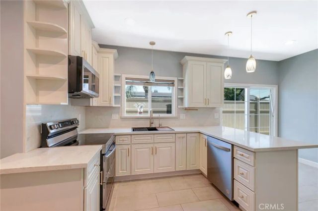 129 E Rancho, Corona, CA 92879