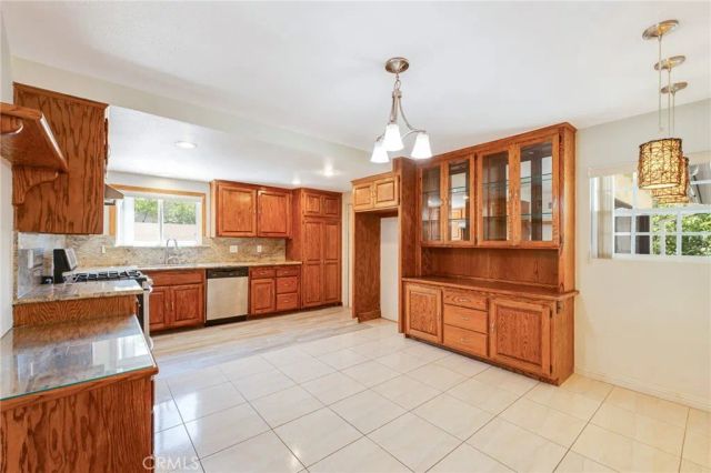 129 E Rancho, Corona, CA 92879