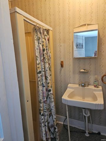 109 S 11th Street, Decatur, IN 46733