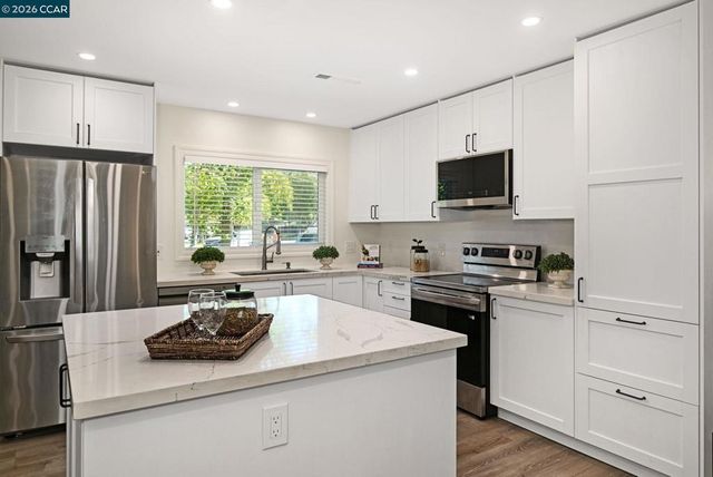1813 Silverwood Drive, Concord, CA 94519