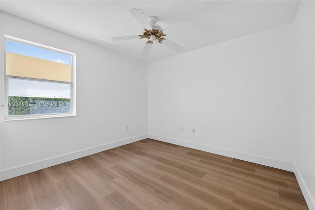 1251 E Wilshire Circle E, Pembroke Pines, FL 33027