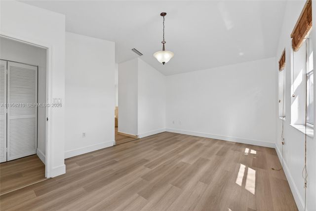 1251 E Wilshire Circle E, Pembroke Pines, FL 33027