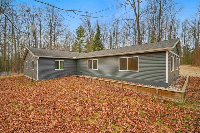 8784 M-66, Garfield Twp, MI 49633